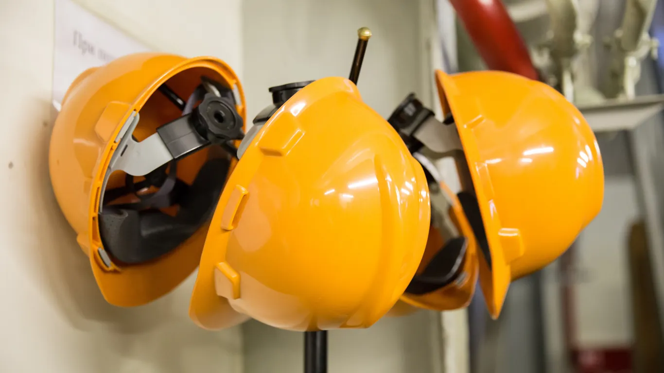 Construction helmets — BTP equipment manager